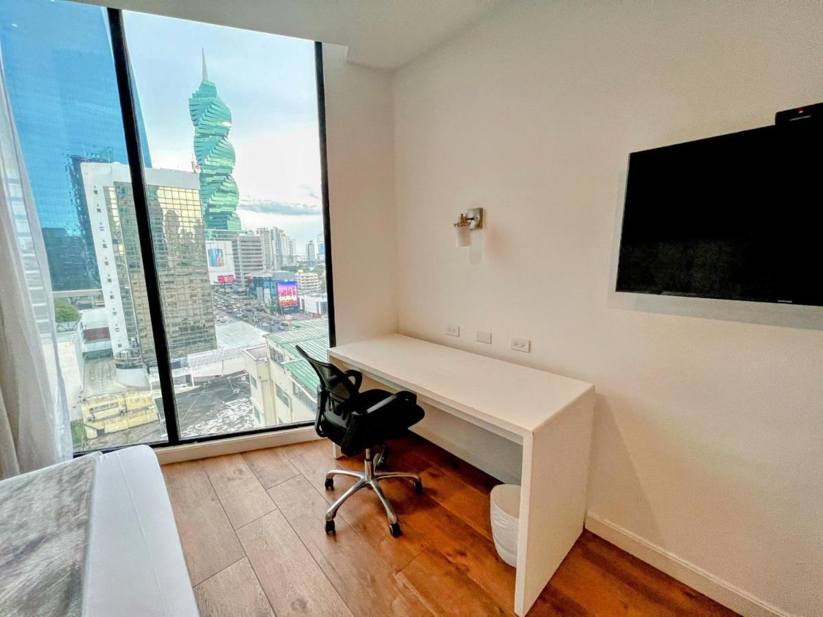 Mio 2* Panama City